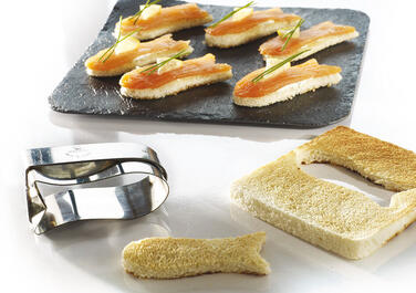 DÉCOUPOIR POISSON-TOAST INOX 7.5X3 CM
