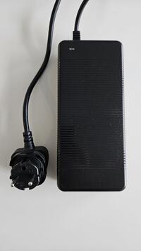 CHARGEUR DRYFT CORE-ION
