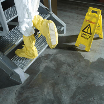 COUVRE BOTTES DuPont™ Tychem® 2000 C  X25 PAIRES