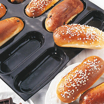 FLEXIPAN 60X40 PLAQUE DE 24 BRIOCHES LONGUES 13X4.8 CM