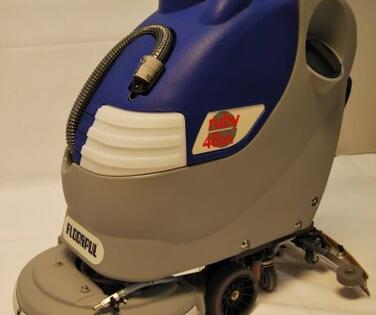 AUTOLAVEUSE A BATTERIE AUTOTRACTEE RUBY 48BH SYSTEME 3S