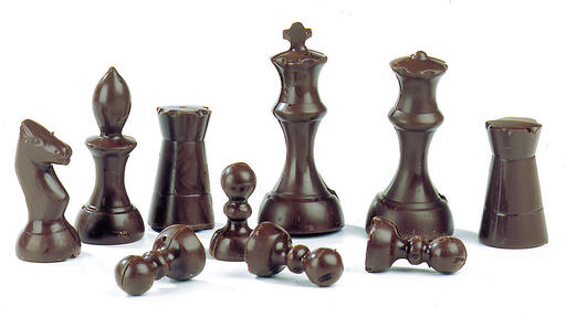 PLAQUE 275X135 DE 16 EMPREINTES DE 1/2 PIÈCES DE JEU D'ÉCHEC