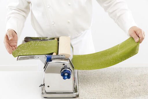 MACHINE À PÂTES ÉLECTRIQUE 12 KG/HEURE LAMINOIR 22 CM - 2