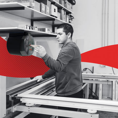 DISTRIBUTEUR A DEVIDAGE CENTRAL WYPALL REACH - 6